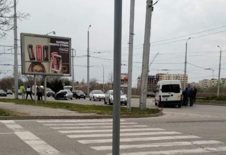 Тежка катастрофа е станала преди минути в пловдивския район Тракия