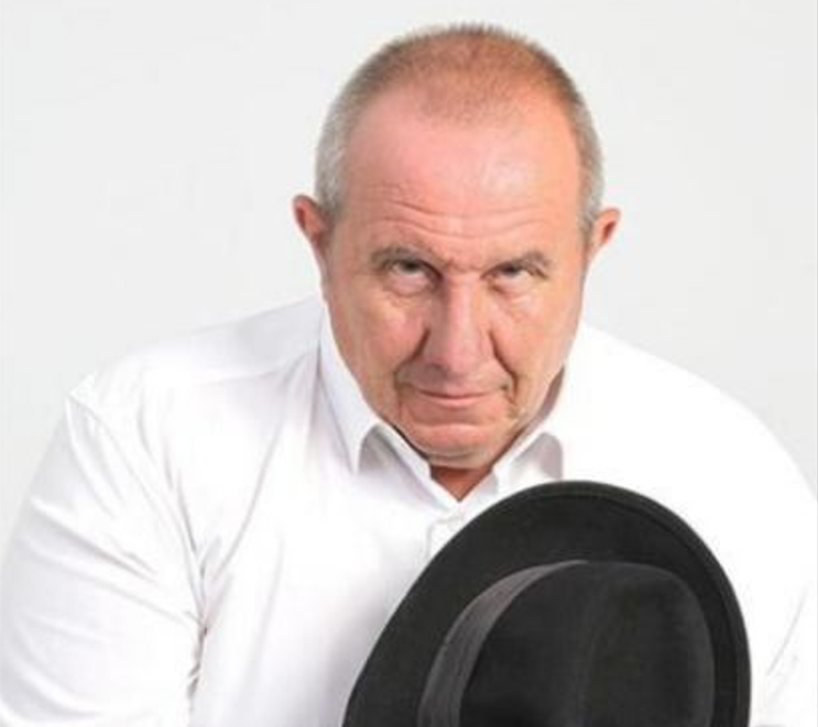 Всенародния любимец Димитър Туджаров Шкумбата е подготвил нов комедиен