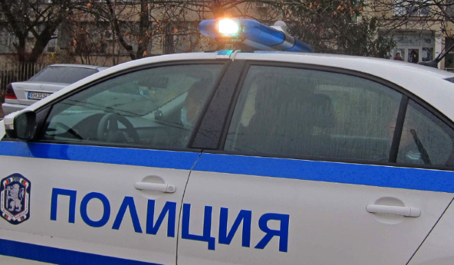 Полицаи разкриха няколко кражби на пари и вещи във Врачанско
