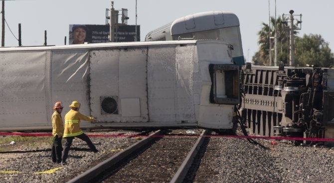 Поне шестима души бяха ранени след удар на два влака