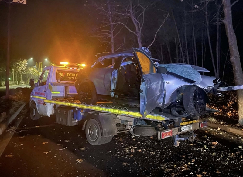 Двама души са пострадали в тежка катастрофа във Врачанско научи