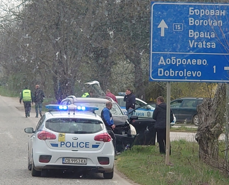 Катастрофа затруднява движението по пътя Враца Оряхово съобщиха от Агенция