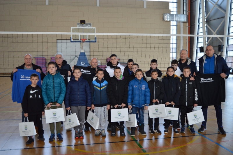 Волейболен клуб Вършец отбеляза своя 30 годишен юбилей На празника в спортна