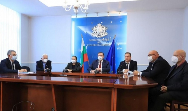 Ограничителните мерки и частичното затваряне заради коронавируса да бъдат удължени