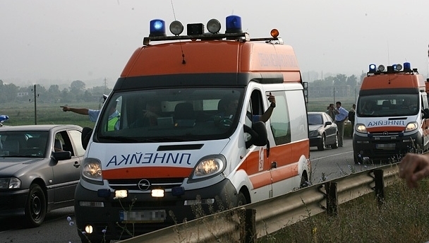 Лек автомобил блъсна пешеходец малко преди 6 30 часа тази сутрин