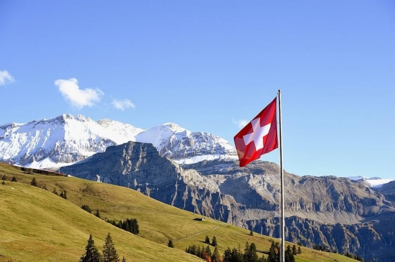 Швейцарското правителство публикува списък на 29 държави, чиито граждани ще