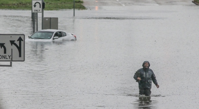 Над 1600 души са загиналите от юни в Индия при