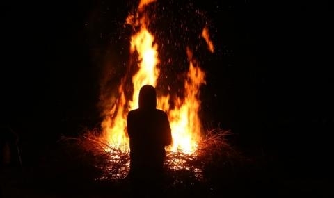 Френски студент се самозапали заради финансови затруднения 22 годишният младеж е