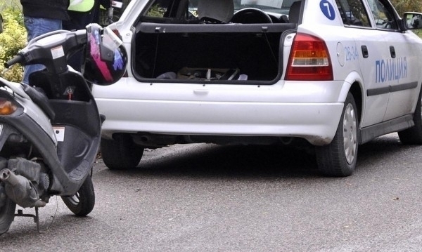 Пътни полицаи от районното в Борован заловиха 26-годишен мотопедист, който