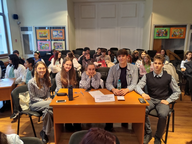 Отбор Дървени философи както избраха да се наричат Велиана Парахулева