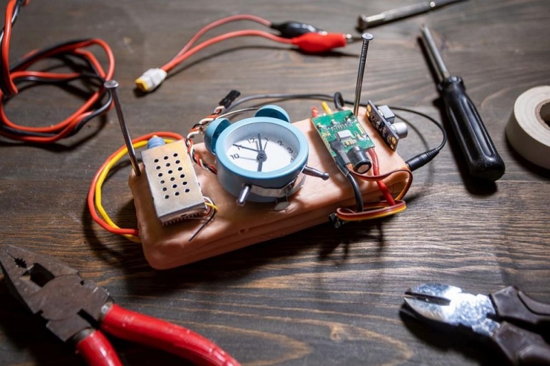 Взривни устройства и голямо количество взривни вещества изпратени от Украйна