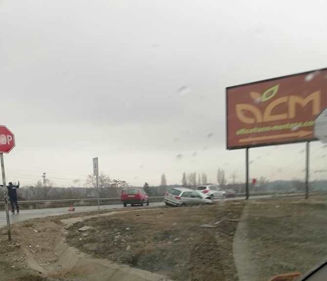 Шофьорите от катастрофата в Монтана тази сутрин не са сериозно