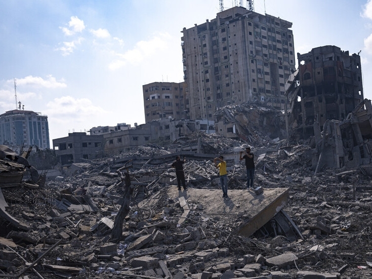 Израелските бомбардировки срещу позиции на Хамас  в ивицата Газа продължиха и през