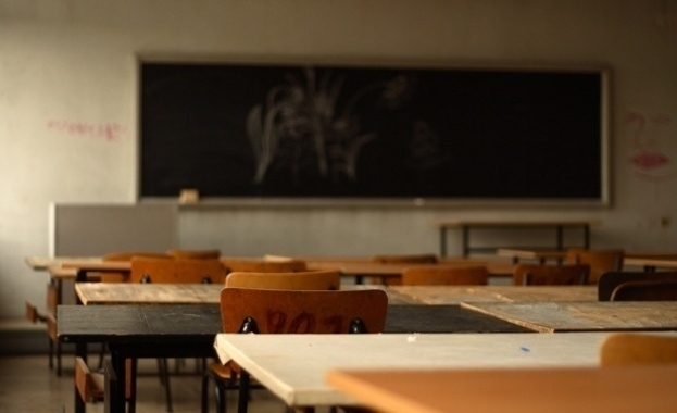 Нов проект на наредба на образователното министерство е свързан с