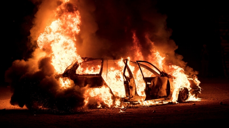 Лек автомобил е изгорял в Якимово съобщиха от полицията в