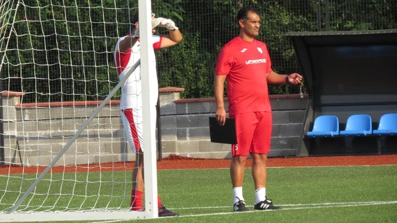 Само един ден ваканция получиха футболистите на Кариана Ерден след завръщането