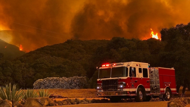 Горски пожар бушува отново в американския щат Калифорния Стихията застрашително