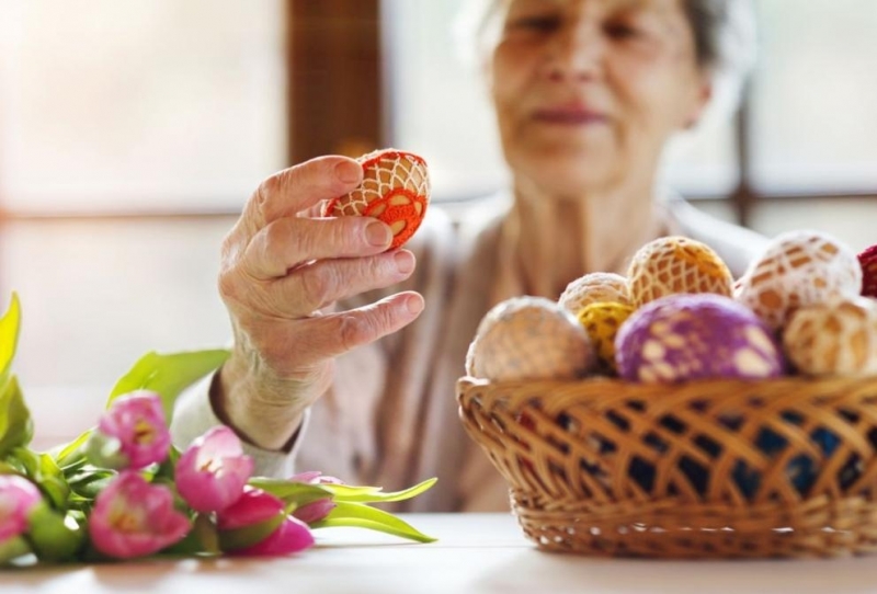 С 12 гласа за и 6 въздържал се Комисията по