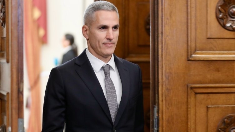 За съжаление днес не мога да кажа имена Предстоят срещи