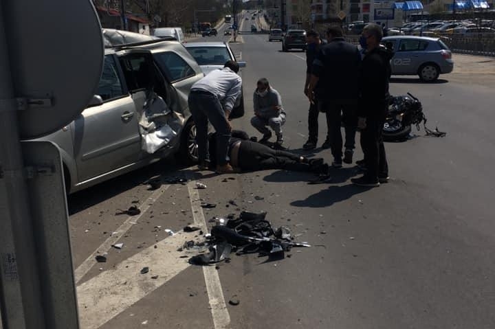Кола и мотор се удариха във Врачанско научи BulNews Пътният инцидент