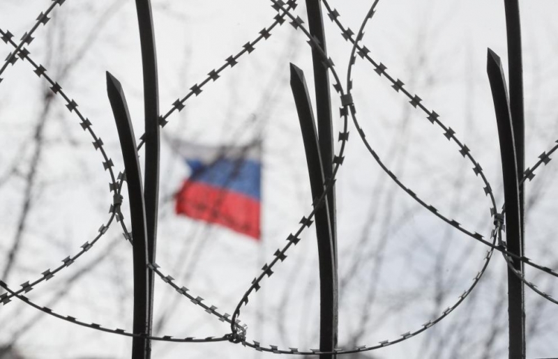 Блокирани са активи на руски олигарси и длъжностни лица на