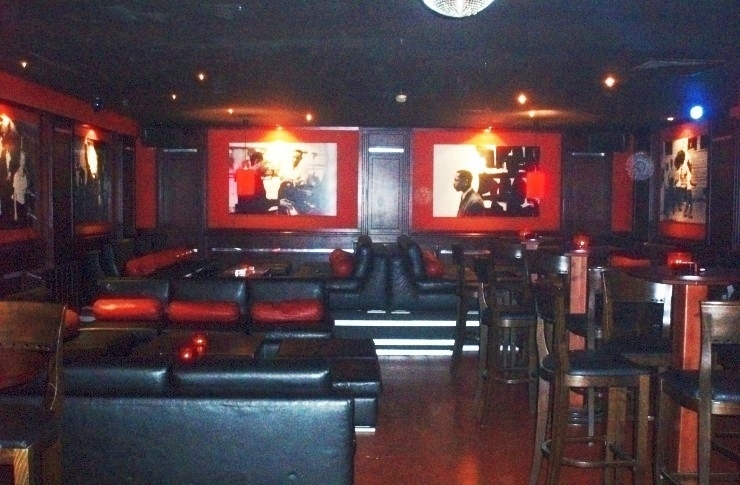 Полицията е заловила бандит обрал жена в пиано бар в