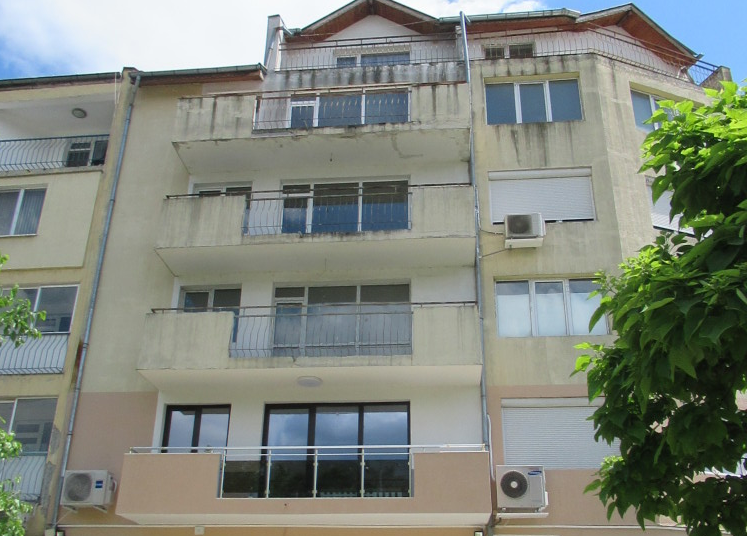 Частен съдебен изпълнител продава на търг тристаен апартамент във Видин