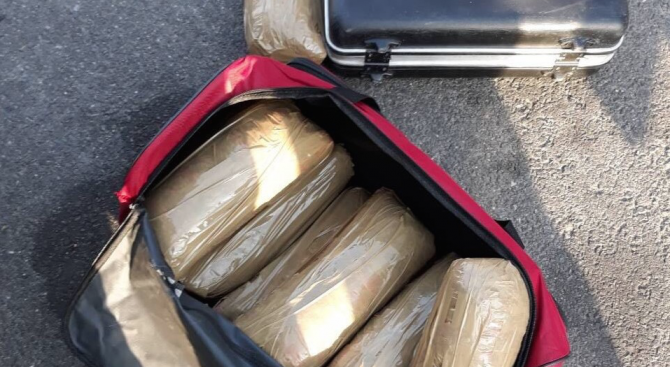 При съвместна операция на служители на ГДБОП и областната дирекция