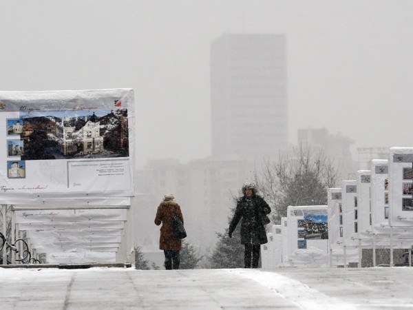 Със сняг и студ ще започне новата седмица сочи прогнозата