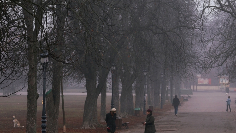 Времето остава мъгливо и ветровито в сряда