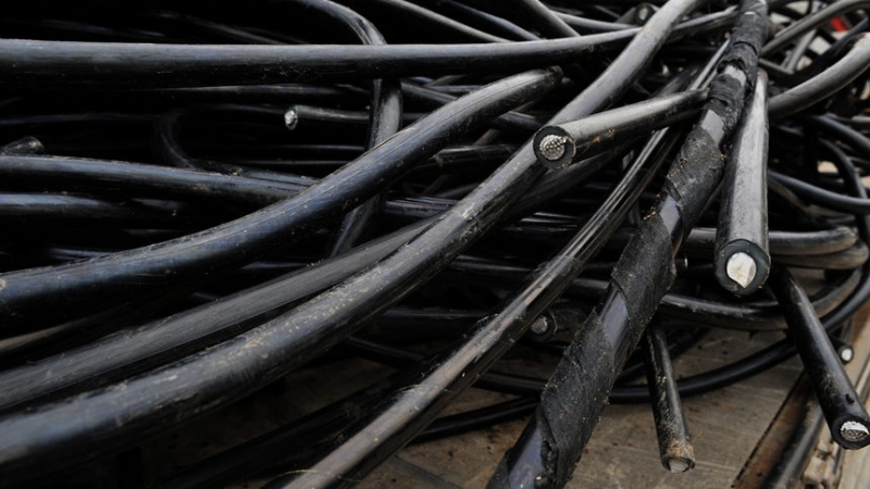 Заловени са апашите откраднали кабел на БТК в Монтана съобщиха