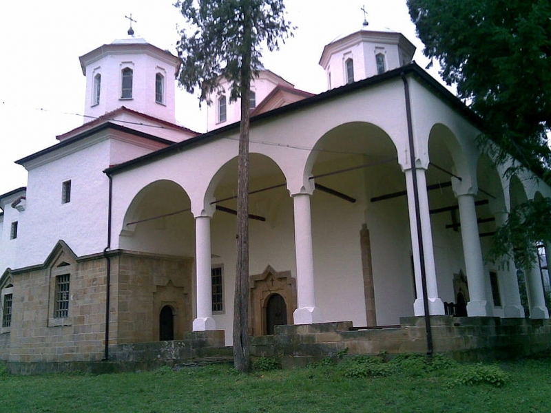 Летен лагер за ученици се организира в Лопушанския манастир каза