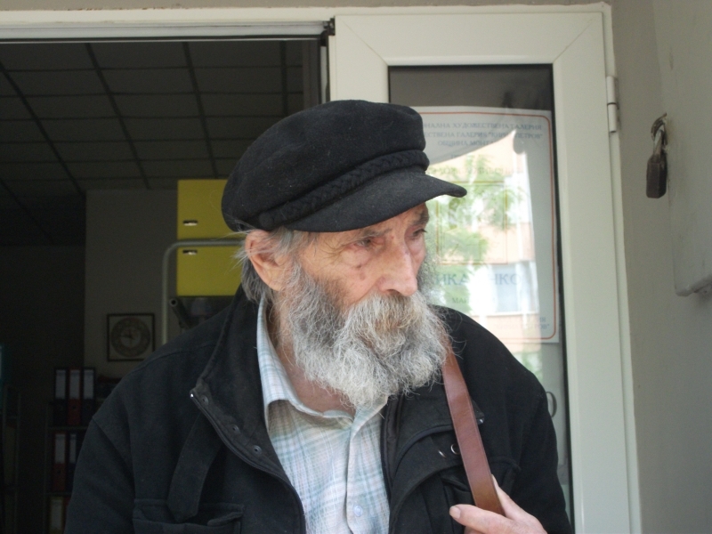 Изложба посветена на 90 годишнината на Галилей Симеонов бе открита в