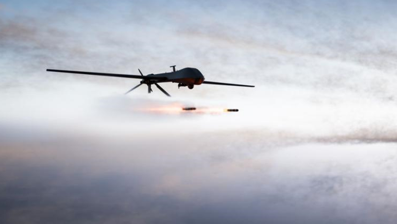 Дрон удари две офис сгради в бизнес център в Москва