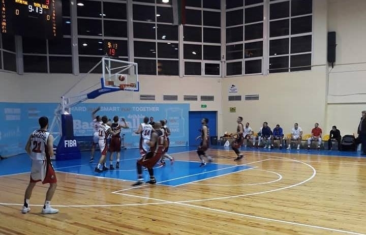 Отборът на Атлетик записа петата си победа от пет мача