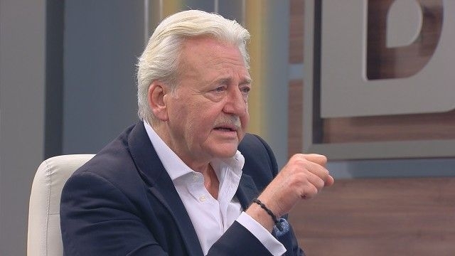 Бившият председател на парламентарната комисия по външна политика Асен Агов