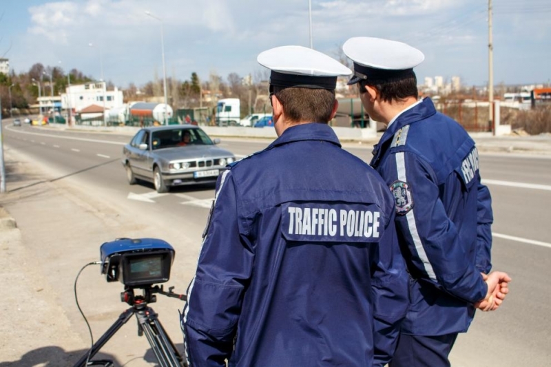 От днес започва операция по установяване на водачи шофиращи с