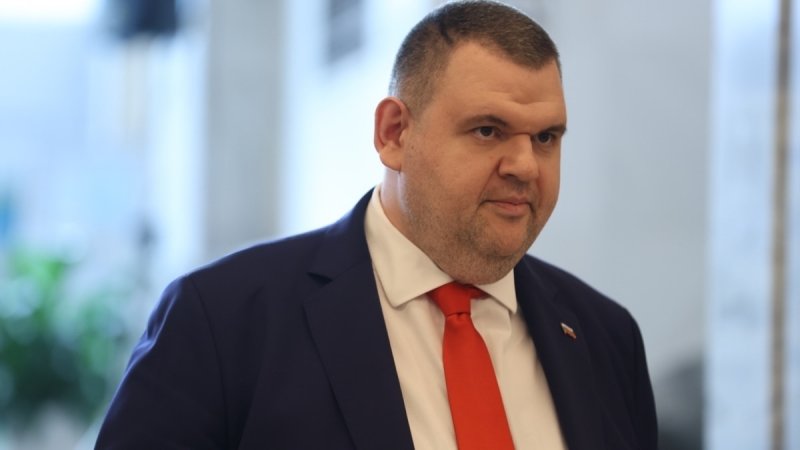 Лидерът на ДПС и ПГ на ДПС НОВО НАЧАЛО Делян Пеевски