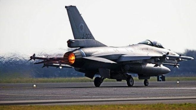 САЩ разполагат допълнителни изтребители и самолети танкери в Близкия изток съобщи