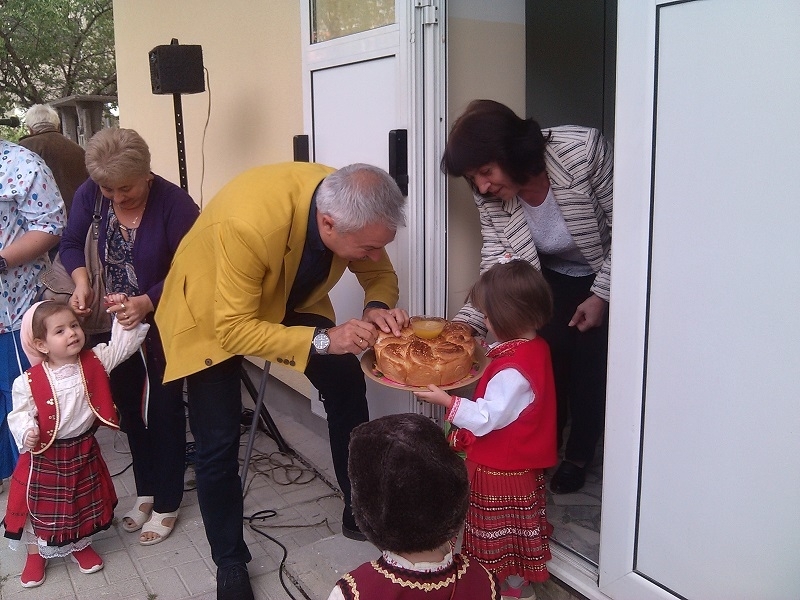 С 40 000 лева това лято изцяло е ремонтирана детската