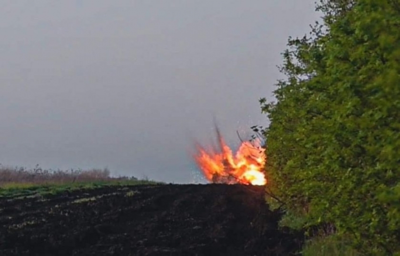 Въздушна тревога е обявена на територията на почти цяла Украйна.