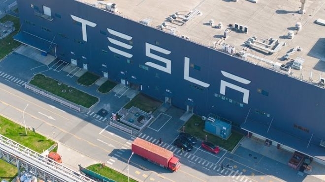 Tesla сключи мегасделка с Китай за 560 млн. долара