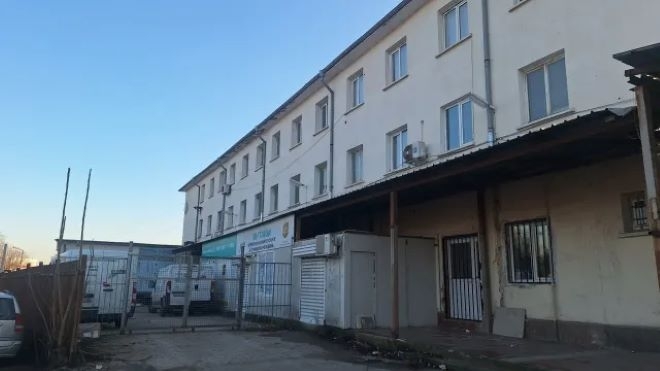 Трима мъже сред които двама братя са задържани за разпространяване