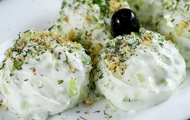 Популярната българска салата Снежанка се нарежда на първо място сред