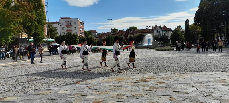С развят трибагреник отбелязаха Деня на независимостта в Берковица