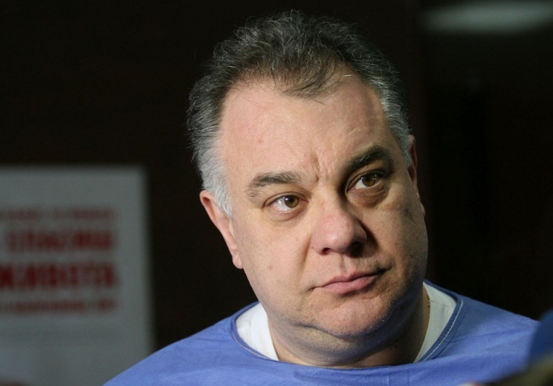 Д-р Ненков: Не се правете на герои, взимайте си болничен при грип