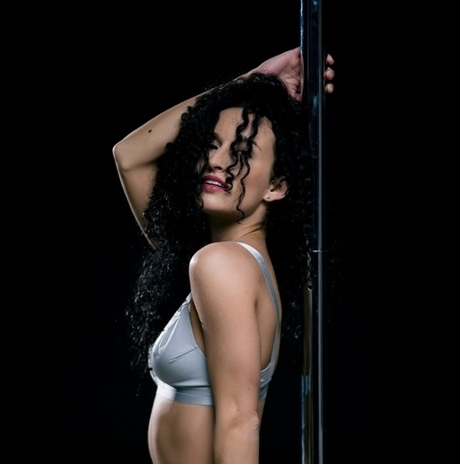 Започваме деня с Лука Миклоси и нейните акробатични умения След