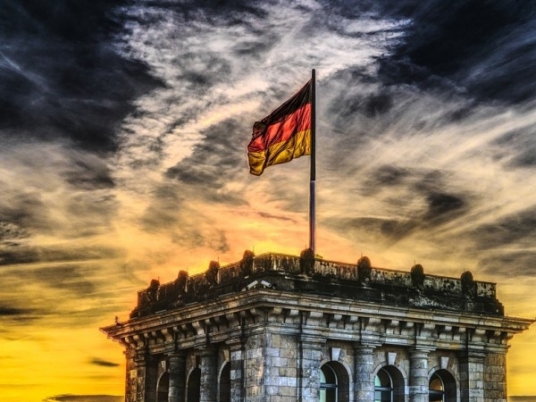 Бомба от Втората световна война бе обезвредена успешно близо до площад Александерплац в центъра на Берлин