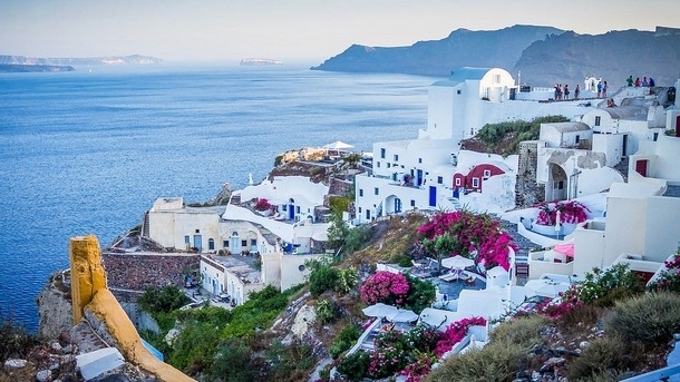 В началото на туристическия сезон в Гърция увеличават т.нар. такса