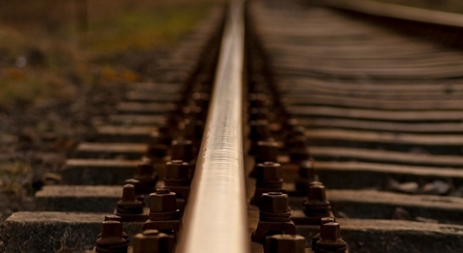 Най малко 30 души бяха ранени днес след като пътнически влак